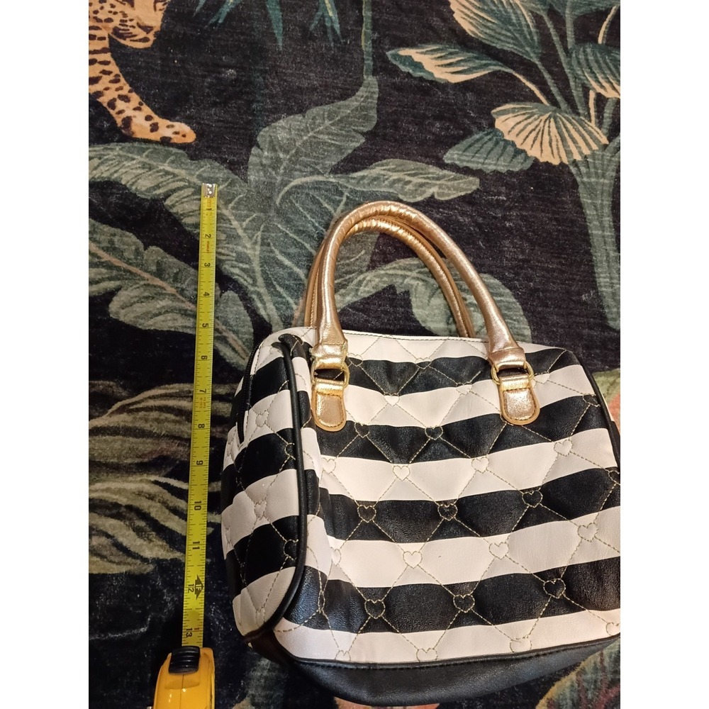 Betsey Johnson Black White Striped Heart Quilted Satchel Purse Bag - Picture 6 of 9